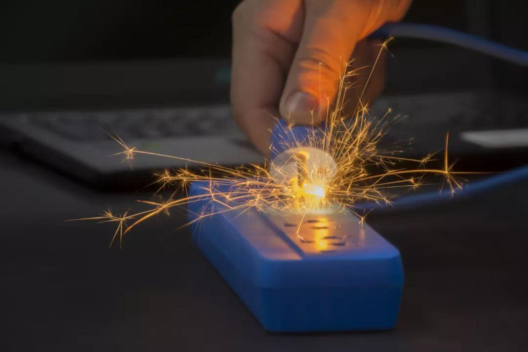 什么是故障電弧？產(chǎn)生的原因是什么？